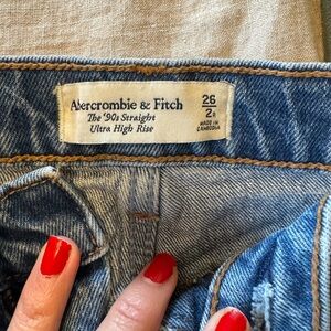Abercrombie & Fitch '90s Straight Ultra High Rise Jeans - Blue